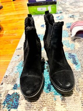 Sam Edelman Women's Black Faux Suede wedge Reagan Ankle Boots - Classic Slip-On